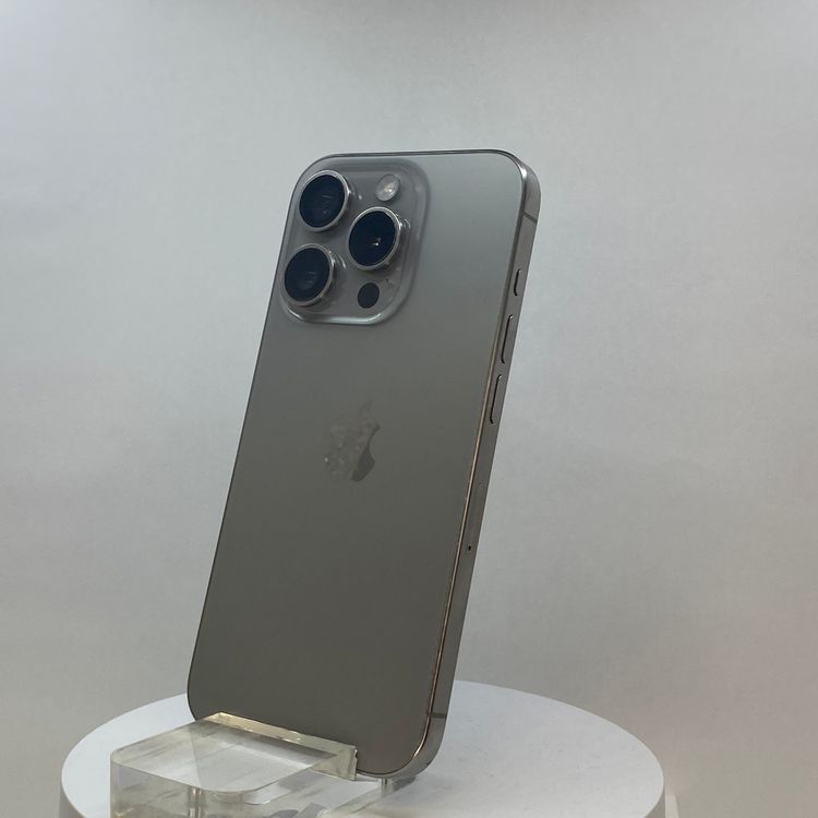 iPhone 15 Pro 256GB �ʥ���������˥��ࡡ�Хåƥ꡼100%��SIM�ե꡼