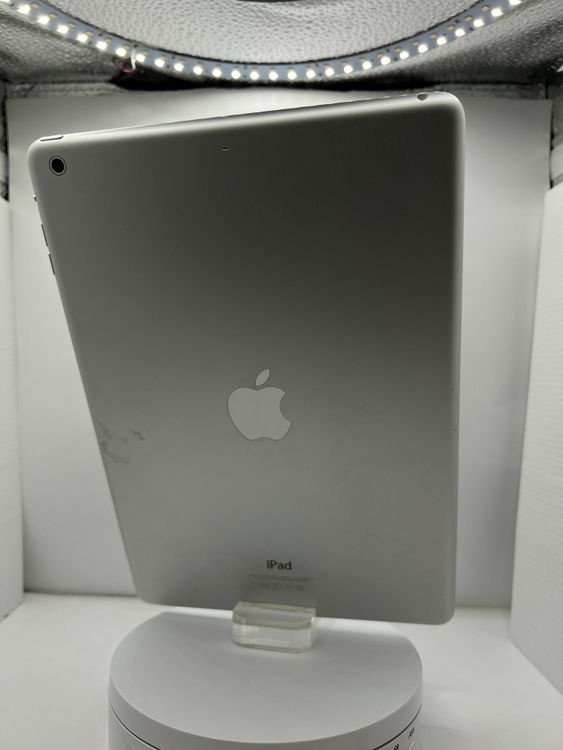 iPad Air 32GB ����С����Хåƥ꡼100% WiFi��ǥ�