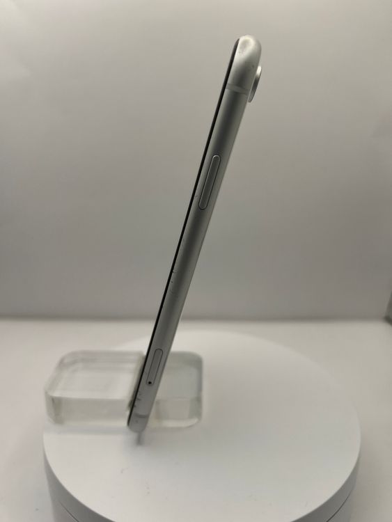 iPhone XR 128GB �ۥ磻�ȡ��Хåƥ꡼100% SIM�ե꡼