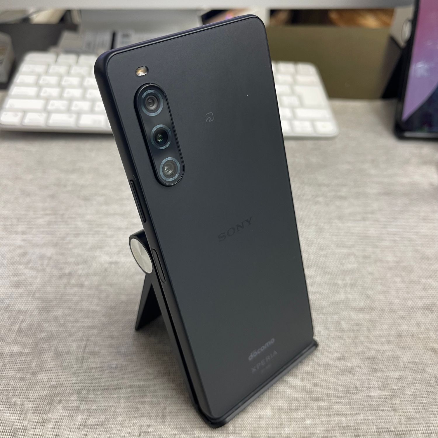 Xperia 10 V SO-52D ブラック SiMフリー ムスビー|Xperia 10 V SO-52D docomo ブラック SIMフリー 送料