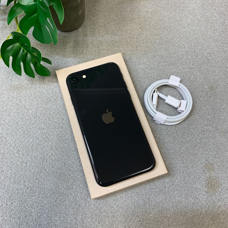 iPhone SE��2���� 128GB �֥�å� ������SIM�ե꡼����̵��