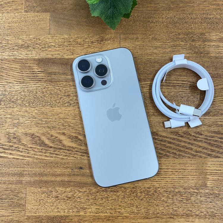 �Хåƥ꡼100% iPhone16Pro 256GB �ʥ����� ������ SIM�ե꡼����̵��