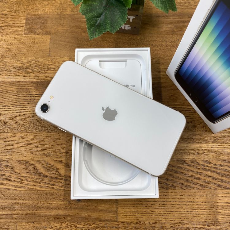 iPhone SE3 64GB �������饤�� ������ SIM�ե꡼ ����̵��