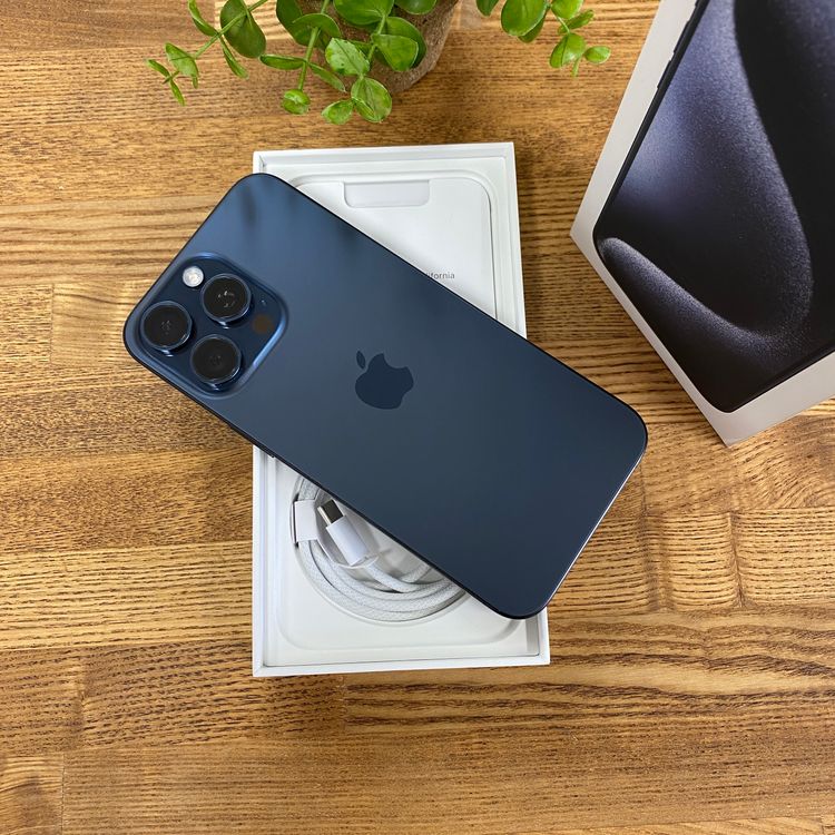 ����Ʊ�� iPhone 15Promax 256GB �֥롼  ������ SIM�ե꡼����̵��