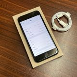 �Хåƥ꡼ 94% iPhone SE3 64GB �ߥåɥʥ��� ������ SIM�ե꡼ ����̵��
