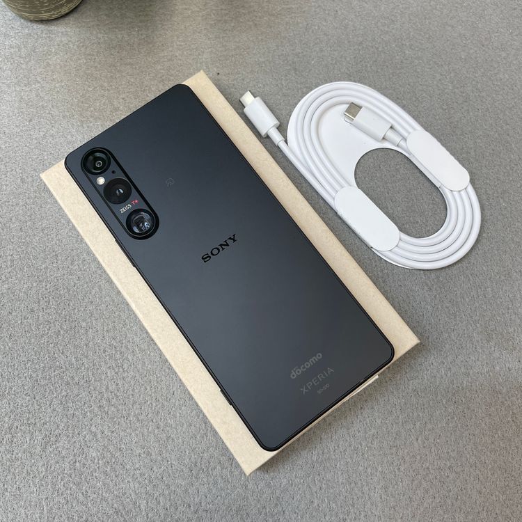 Sony Xperia 1 V SO-51D 256GB �֥�å� ������ SIM�ե꡼����̵��