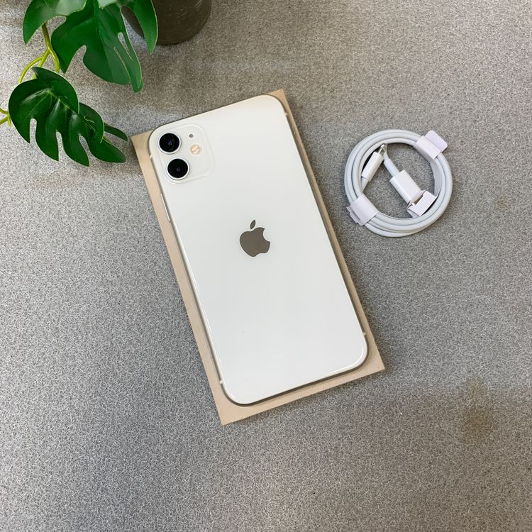 �Хåƥ꡼100% iPhone11 128GB �ۥ磻�� ����SIM�ե꡼ ����̵��