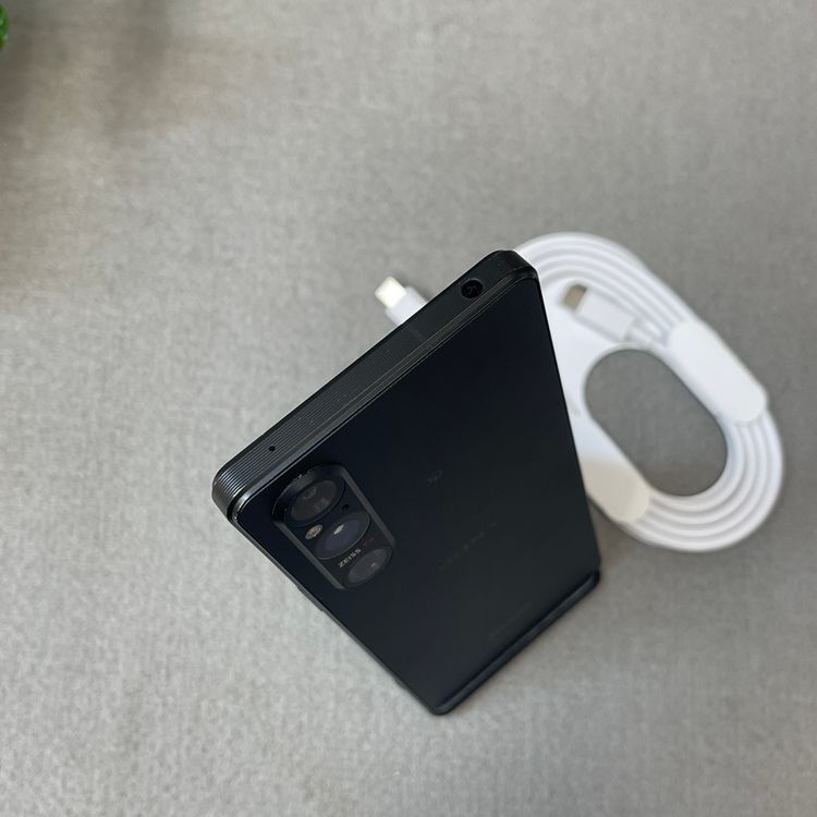 Sony Xperia 1 V SO-51D 256GB �֥�å� ������ SIM�ե꡼����̵��