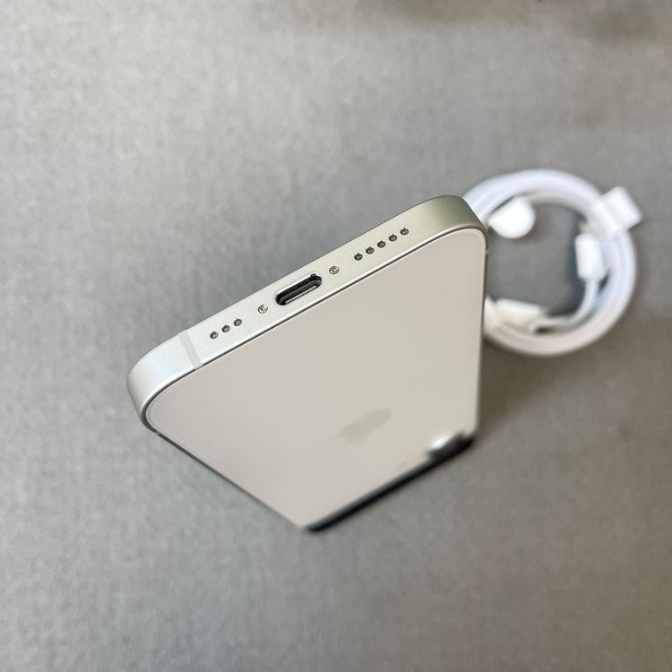 �Хåƥ꡼97% iPhone 16e 128GB �ۥ磻�� Apple��SIM�ե꡼