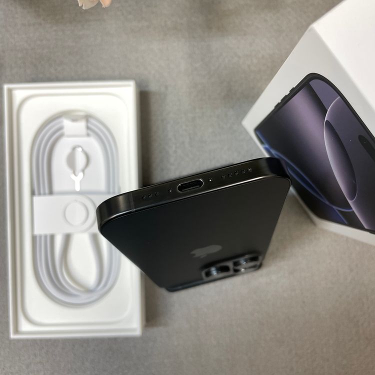 ����Ʊ�� iPhone 16Pro 128GB �֥�å� ������ SIM�ե꡼����̵��