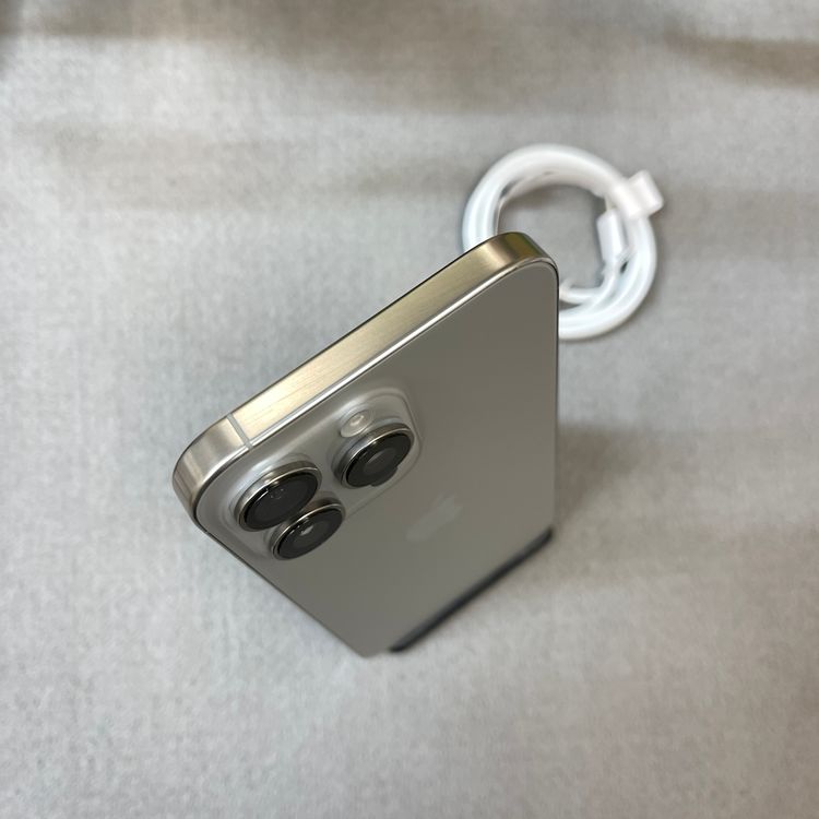 �Хåƥ꡼ 100% iPhone 16ProMax 512GB �ʥ����� ������ SIM�ե꡼