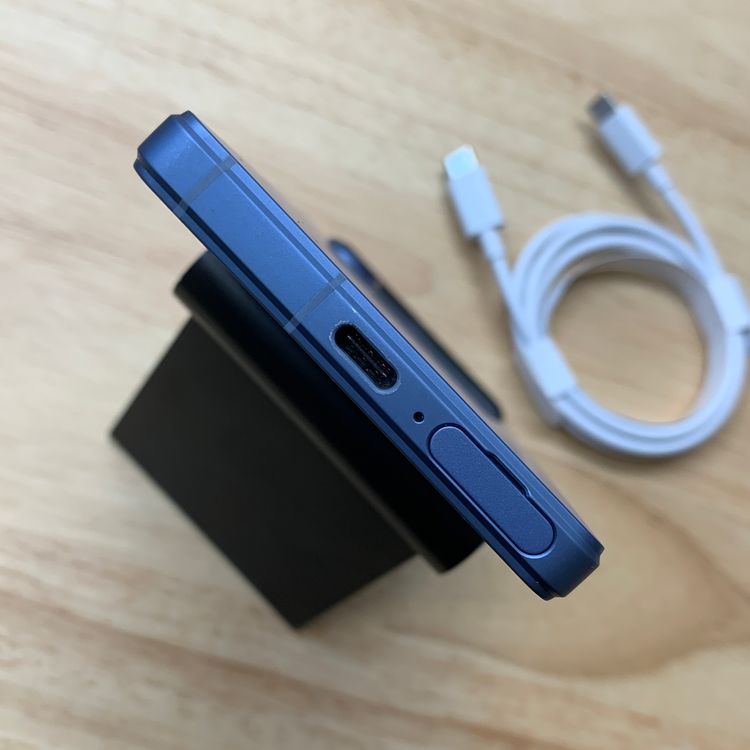 Xperia 5 V SO-53D 128GB �֥롼 �ɥ����� SIM�ե꡼ ����̵��