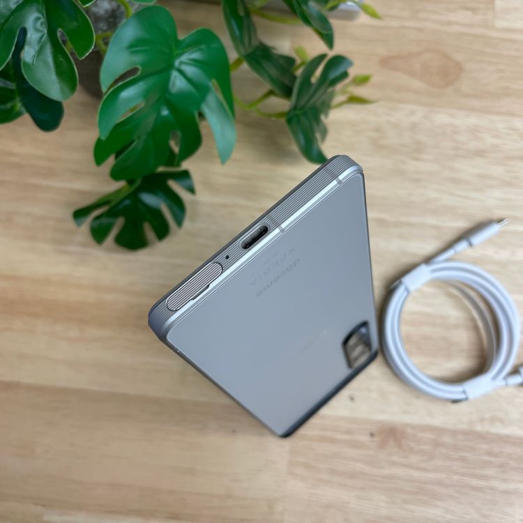 Sony Xperia 1 V SO-51D 256GB ����С� �ɥ����� SIM�ե꡼����̵��