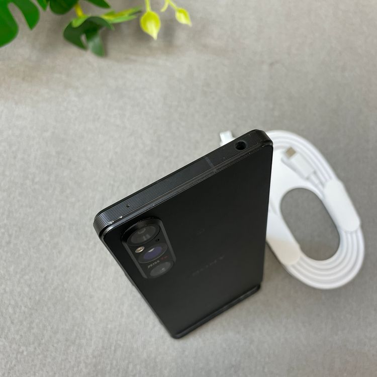 Sony Xperia 1 V SO-51D 256GB �֥�å� ������ SIM�ե꡼����̵��