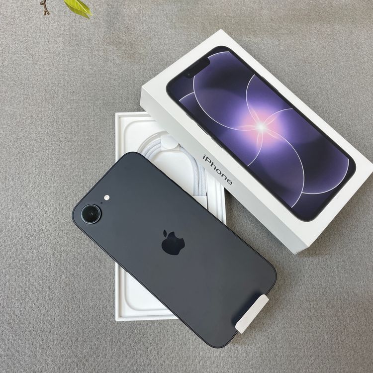 ���ʡ�̤���� iPhone 17e 256GB �֥�å� ������SIM�ե꡼ ����̵��