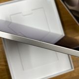 iPad Air(��5����) 64GB �������饤�� Wi-Fi��ǥ� ����̵��