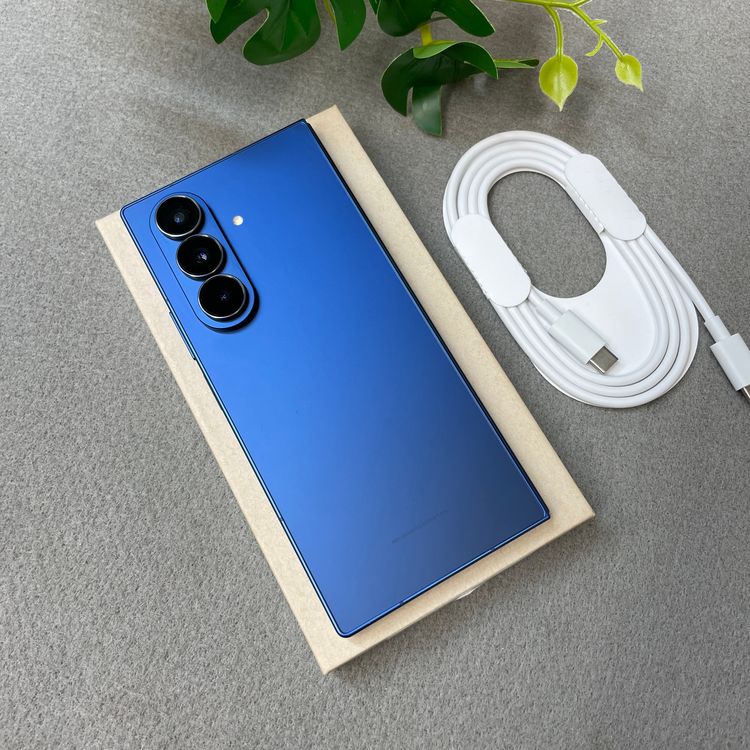 Galaxy Z Fold7 256GB �֥롼����ɥ� �ɥ����� SIM�ե꡼����̵��