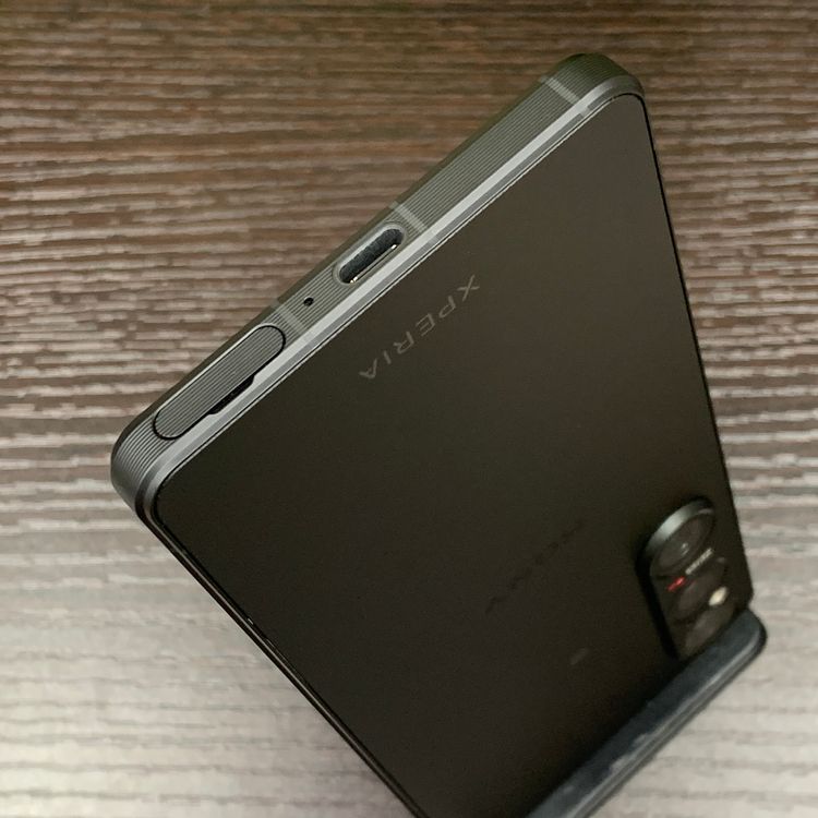 新品同様 Xperia 1VI 256GB ブラック 国内版SIMフリー 送料無料