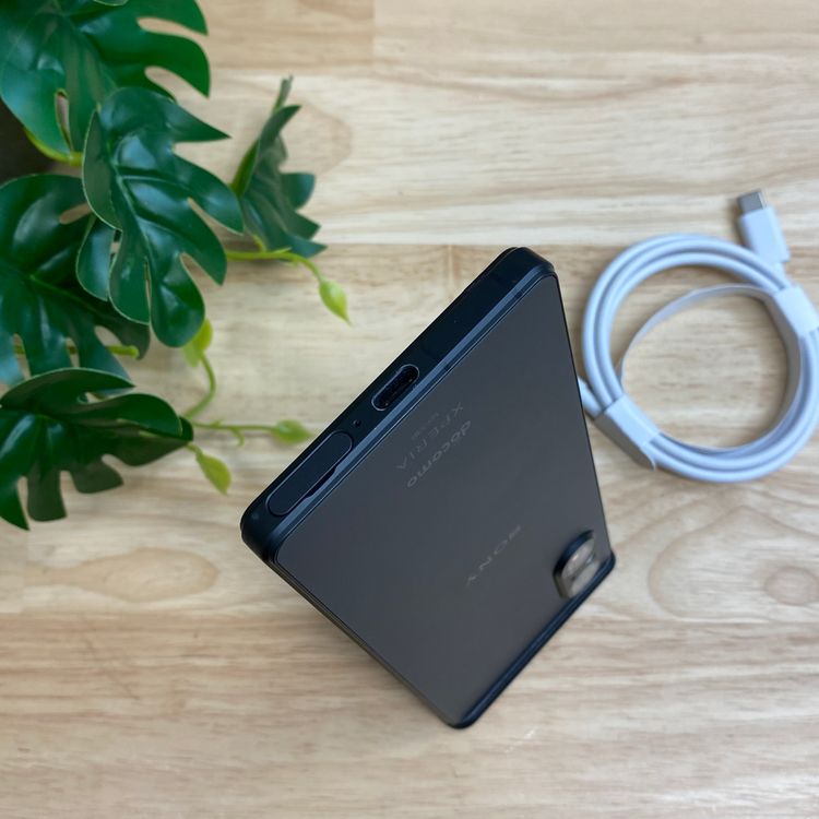 Xperia 5 V SO-53D 128GB �֥�å� �ɥ����� SIM�ե꡼ ����̵��