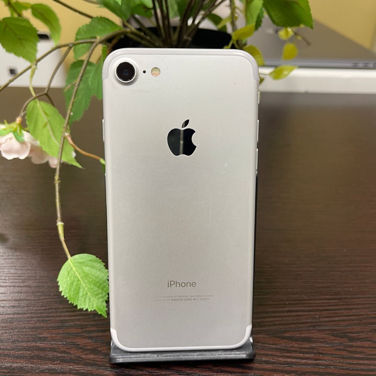 iPhone 7 32GB С SIMե꡼ ̵