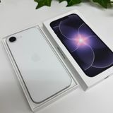 �Хåƥ꡼94% iPhone 16e 128GB �ۥ磻�� Apple��SIM�ե꡼