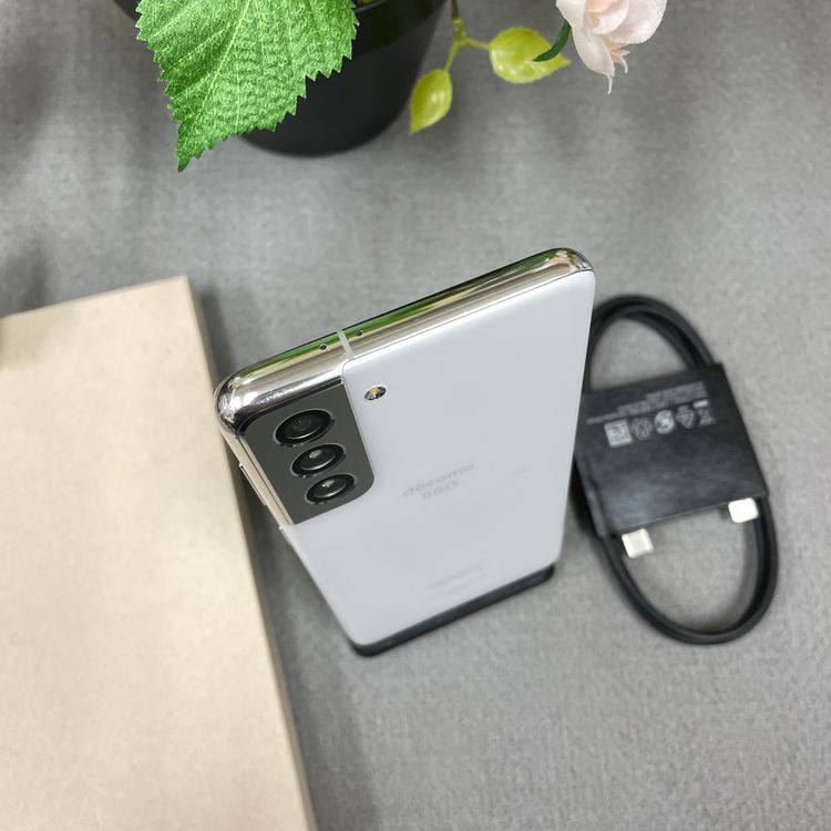 Galaxy S21 5G SC-51B 256GB �ۥ磻�� ����SIM�ե꡼ ����̵��