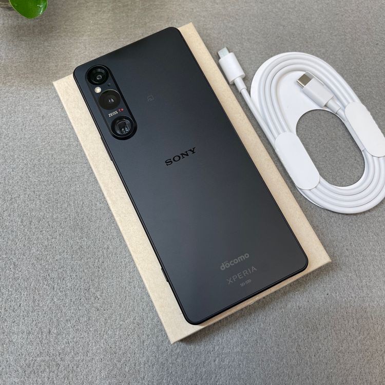 Sony Xperia 1 V SO-51D 256GB �֥�å� ������ SIM�ե꡼����̵��