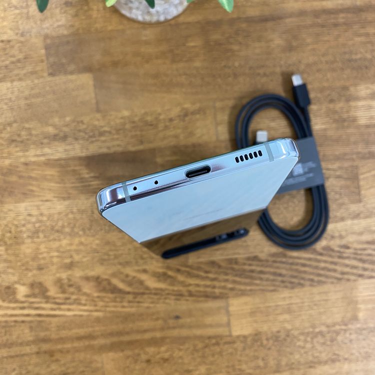 Galaxy Z Flip5 256GB �ߥ�� ������SIM�ե꡼ ����̵��