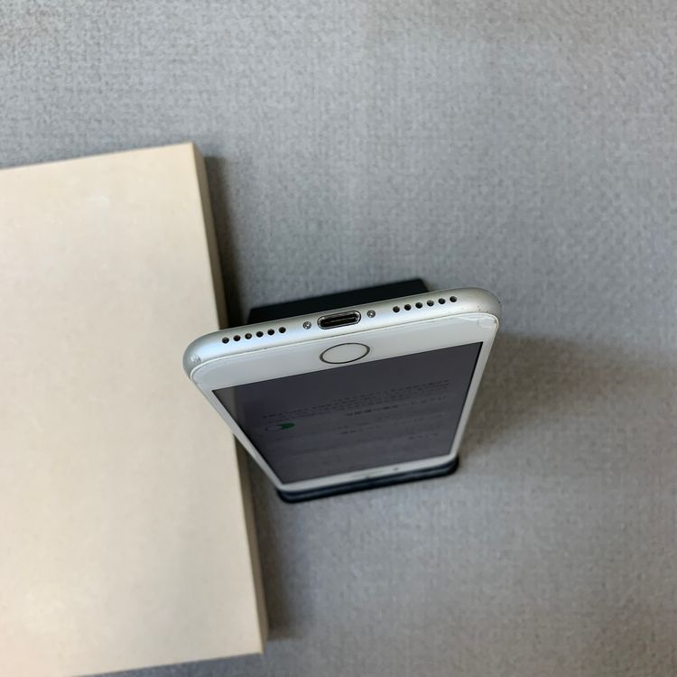 ���iPhone8 64GB ����С� ������SIM�ե꡼ ����̵��