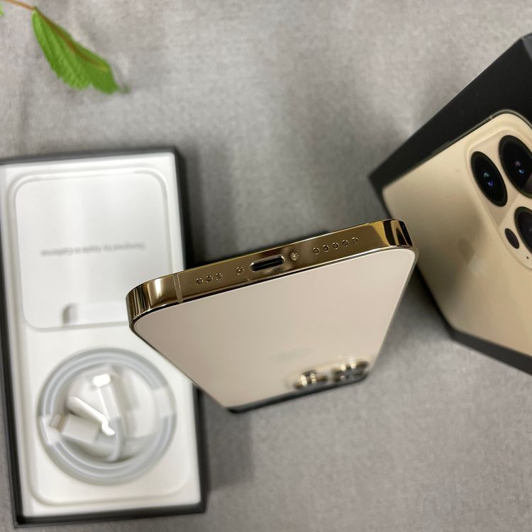 iPhone 13Pro 128GB ������� ����SIM�ե꡼ ����̵��