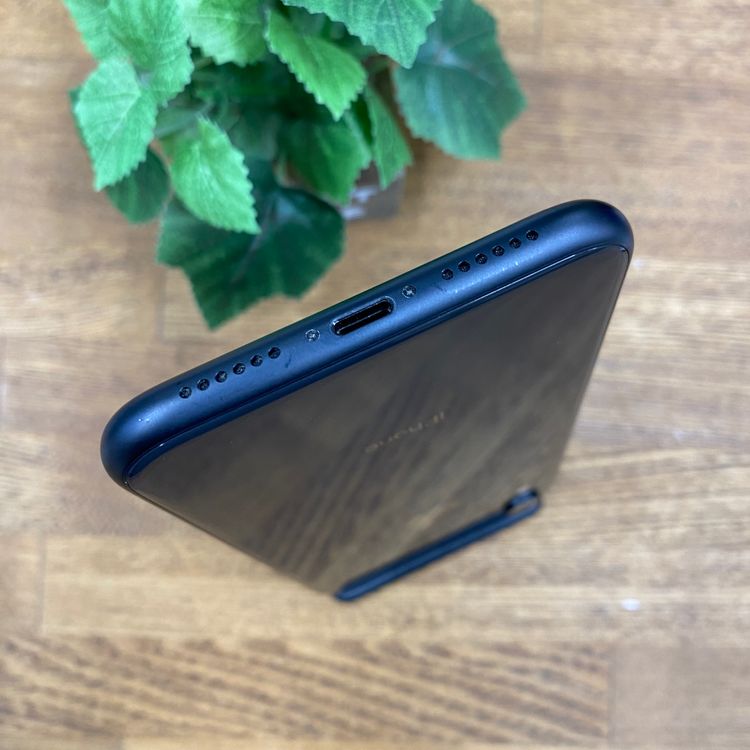 iPhone XR 64GB �֥�å� ������ SIM�ե꡼ ����̵��