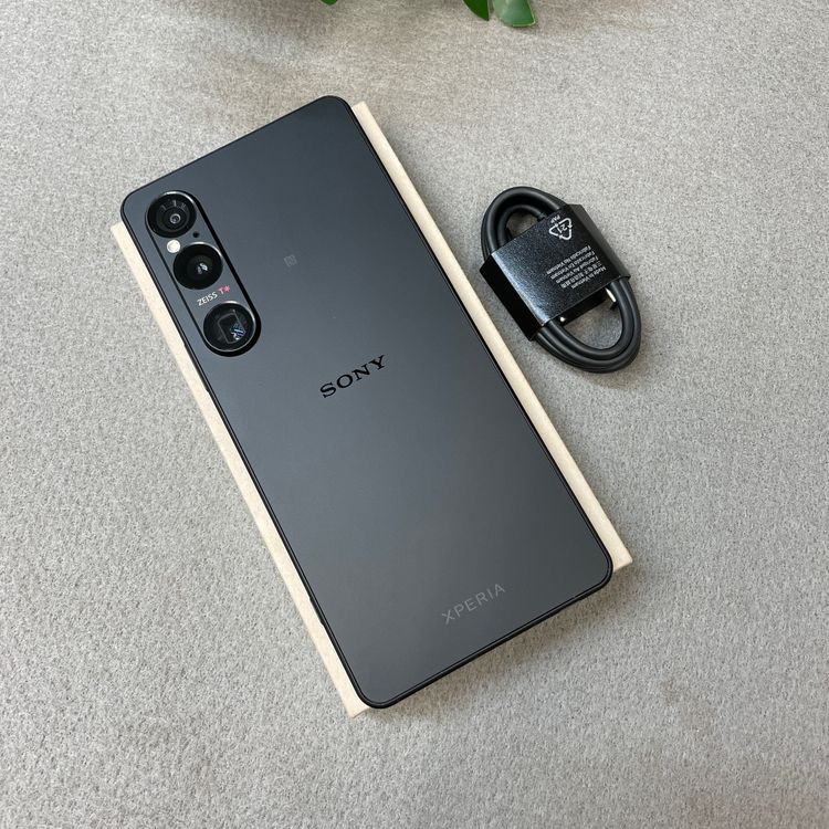 ����Ʊ�� Xperia 1 VI SO-51E 256GB �֥�å� �ɥ����� SIM�ե꡼