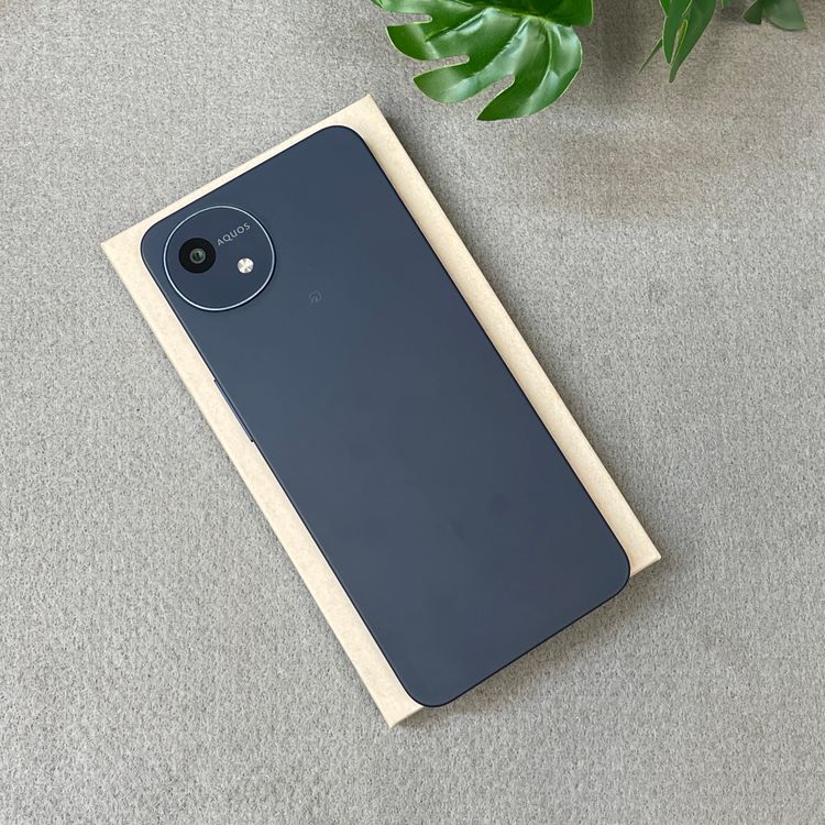 AQUOS Wish4 64GB �֥�å� SH-52E �ɥ����� SIM�ե꡼