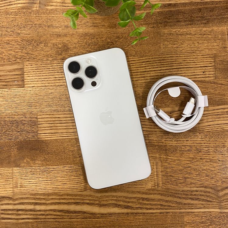 iPhone15ProMax 256GB �ۥ磻��  ������SIM�ե꡼����̵��