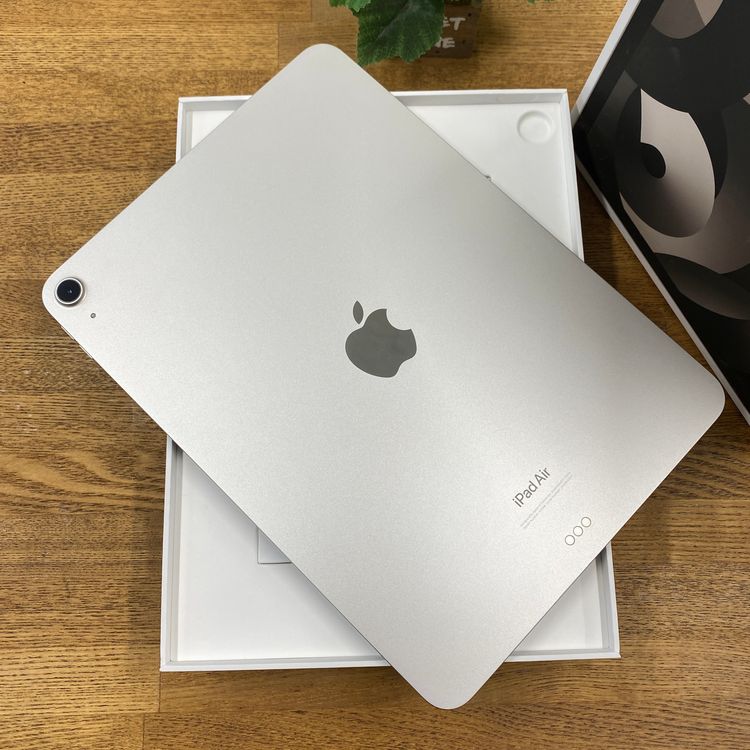 iPad Air(��5����) 64GB �������饤�� Wi-Fi��ǥ� ����̵��
