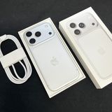 �Хåƥ꡼100% iPhone 17Pro 256GB ����С� Apple�� SIM�ե꡼