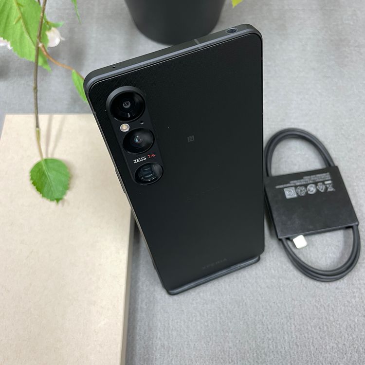 Xperia 1VI SOG13 256GB �֥�å� ������SIM�ե꡼ ����̵��