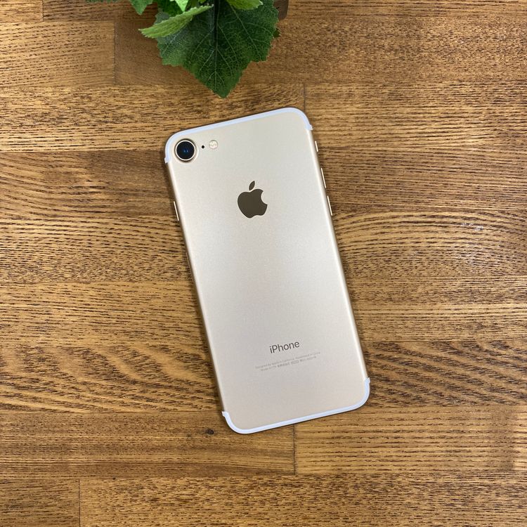iPhone 7 32GB ������� ������ SIM�ե꡼����̵