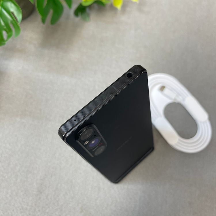 Sony Xperia 1 V SO-51D 256GB �֥�å� ������ SIM�ե꡼����̵��