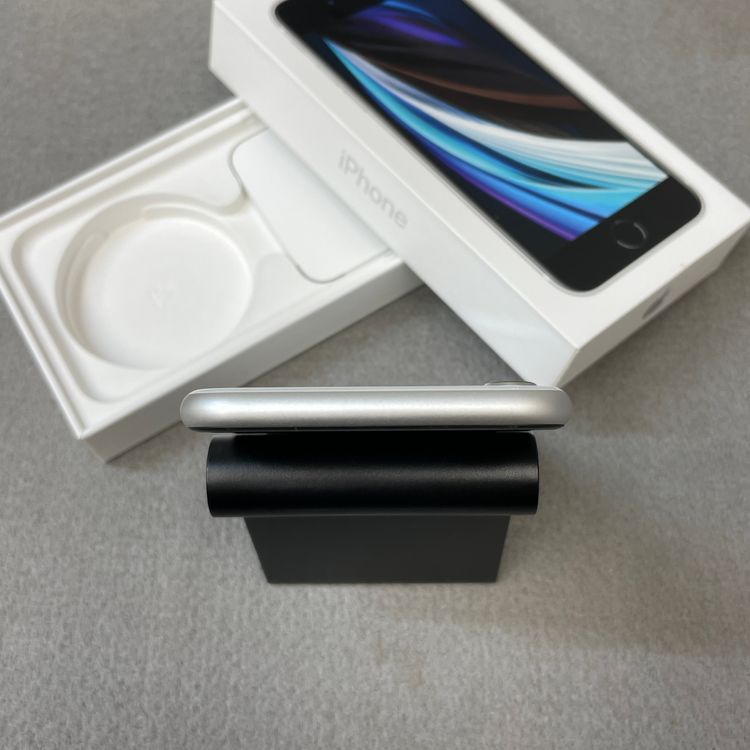 �Хåƥ꡼ 100% iPhone SE(��2 ����) 64GB ����SIM�ե꡼ ����̵��