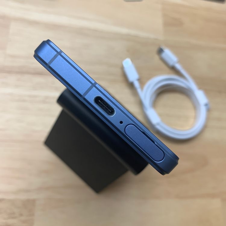Xperia 5 V SO-53D 128GB �֥롼 �ɥ����� SIM�ե꡼ ����̵��