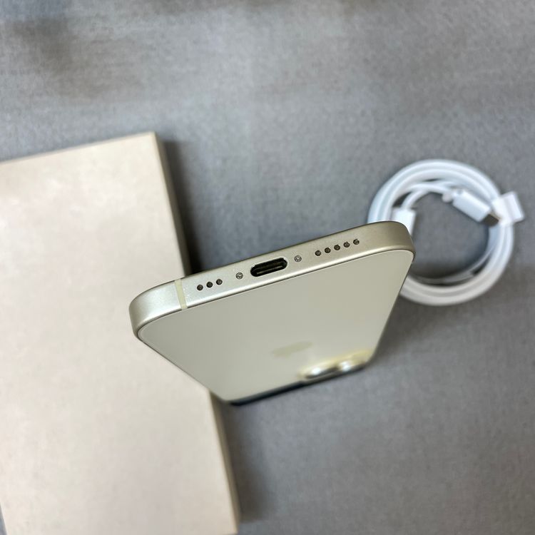 iPhone15 128GB �������� ������ SIM�ե꡼ ����̵��