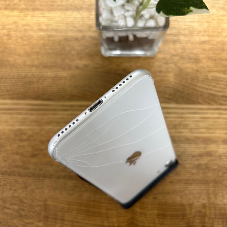 iPhone SE2 64GB �ۥ磻�� ������ SIM�ե꡼ ����̵��