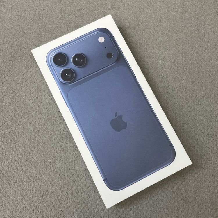 ���ʡ�̤���� iPhone 17ProMax 256GB �֥롼 ������ SIM�ե꡼����̵��
