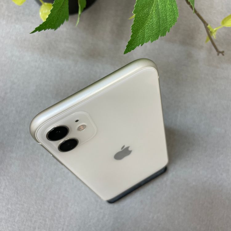 iPhone 11 64GB �ۥ磻�� ������ SIM�ե꡼ ����̵��