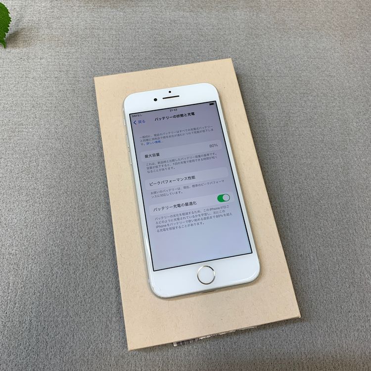 ���iPhone8 64GB ����С� ������SIM�ե꡼ ����̵��