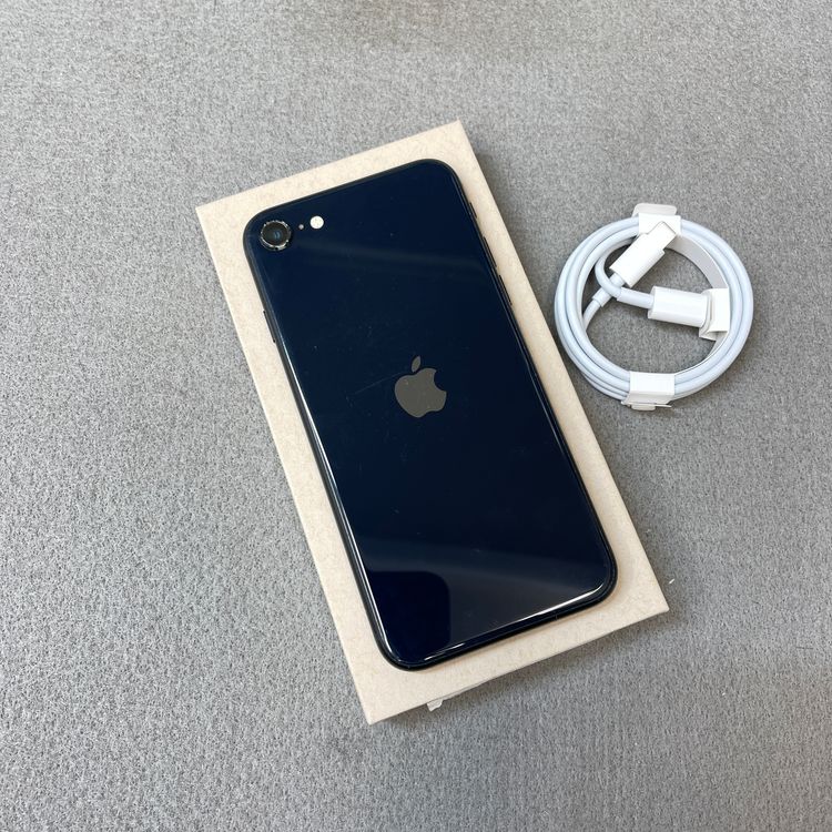 �Хåƥ꡼ 93% iPhone SE3 64GB �ߥåɥʥ��� ������ SIM�ե꡼ ����̵��