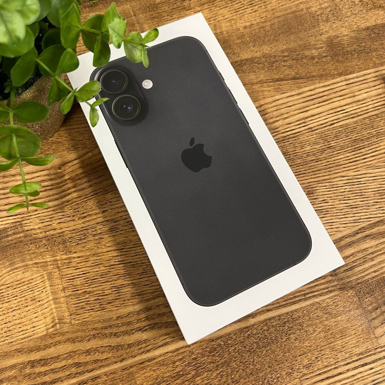 未開封iPhone16 128GB