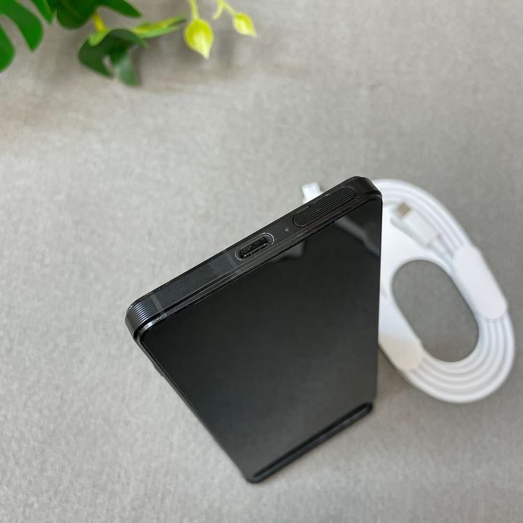 Sony Xperia 1 V SO-51D 256GB �֥�å� ������ SIM�ե꡼����̵��