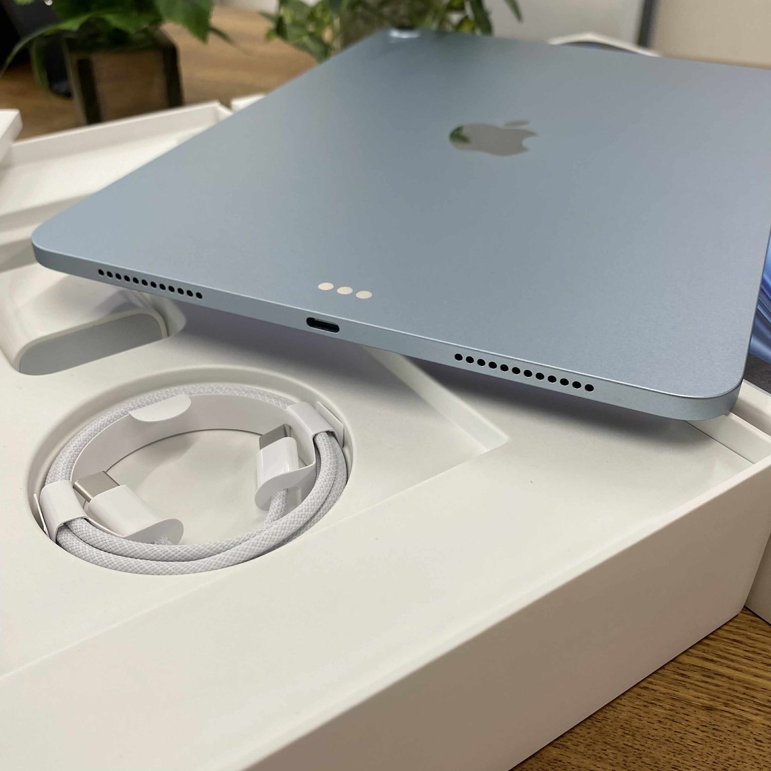 ムスビー｜新品同様 iPad Air M3チップ 11インチ 512GB ブルー